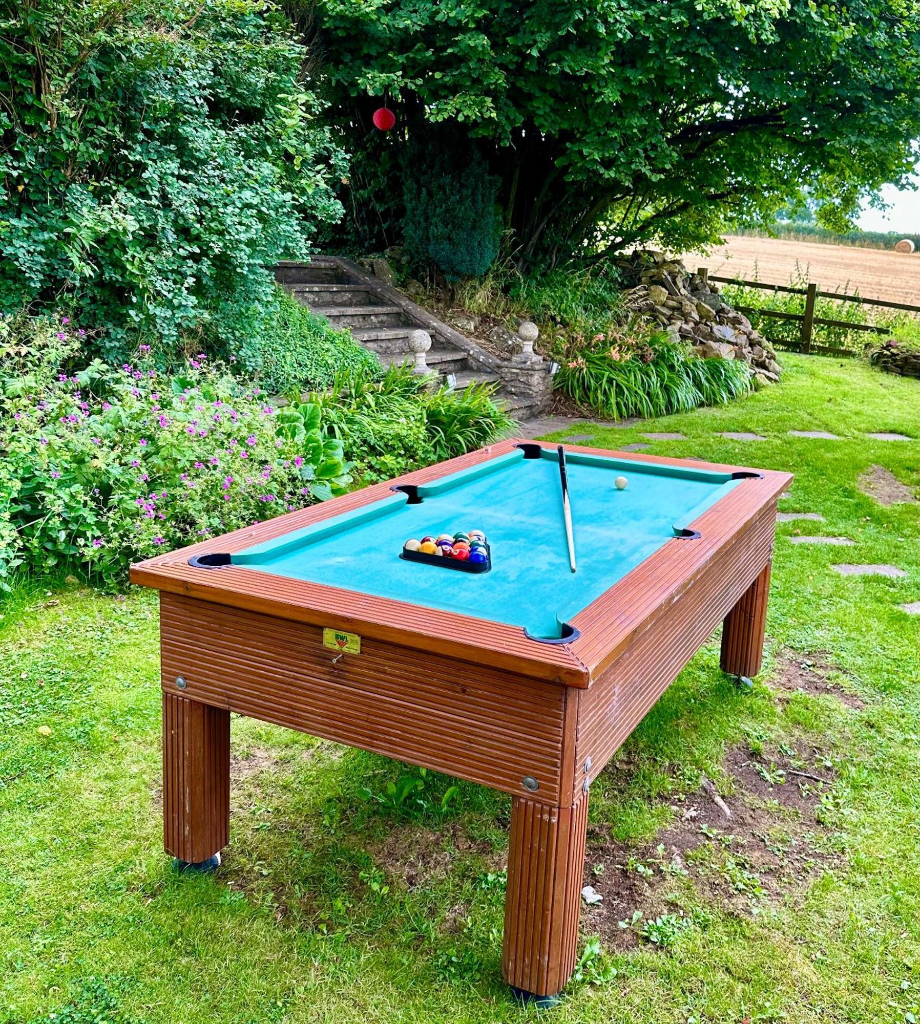 Wisteria View With Hottub & Cabin Sleeps 20 Chippenham  Exterior foto
